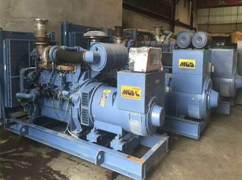 民丰发电机组带负载降电压是什么原因照成的？