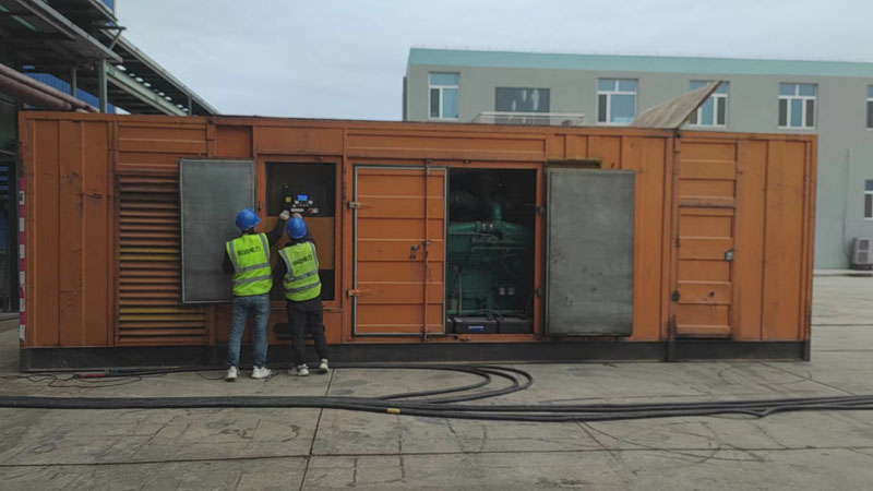 民丰如何检查柴油发电机组的机油油位？